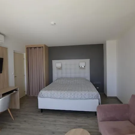 Eve Naturiste Le Jardin D'eden Apartment